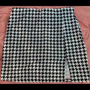 Black & White Detailed Skirt